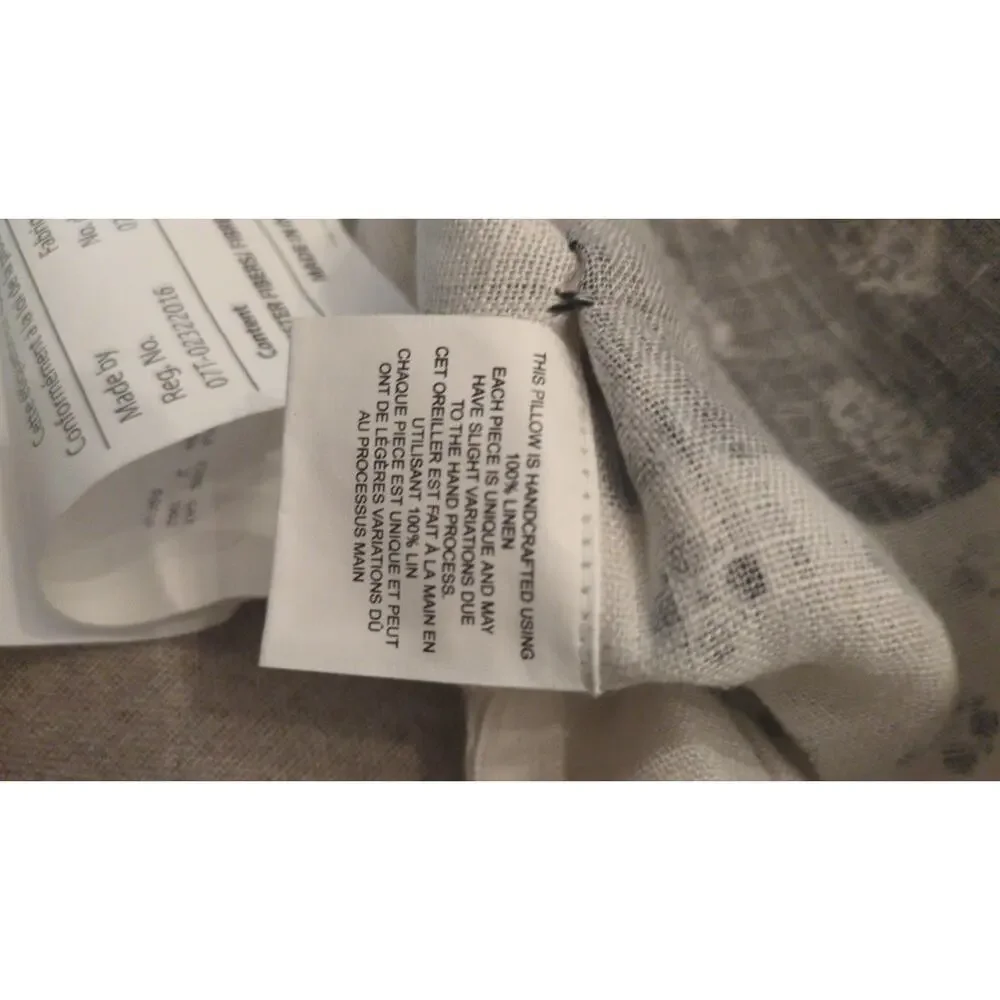Set of 2 Magaschoni Linen Pillow Shams, Black & White Pattern, 16x16 NWT